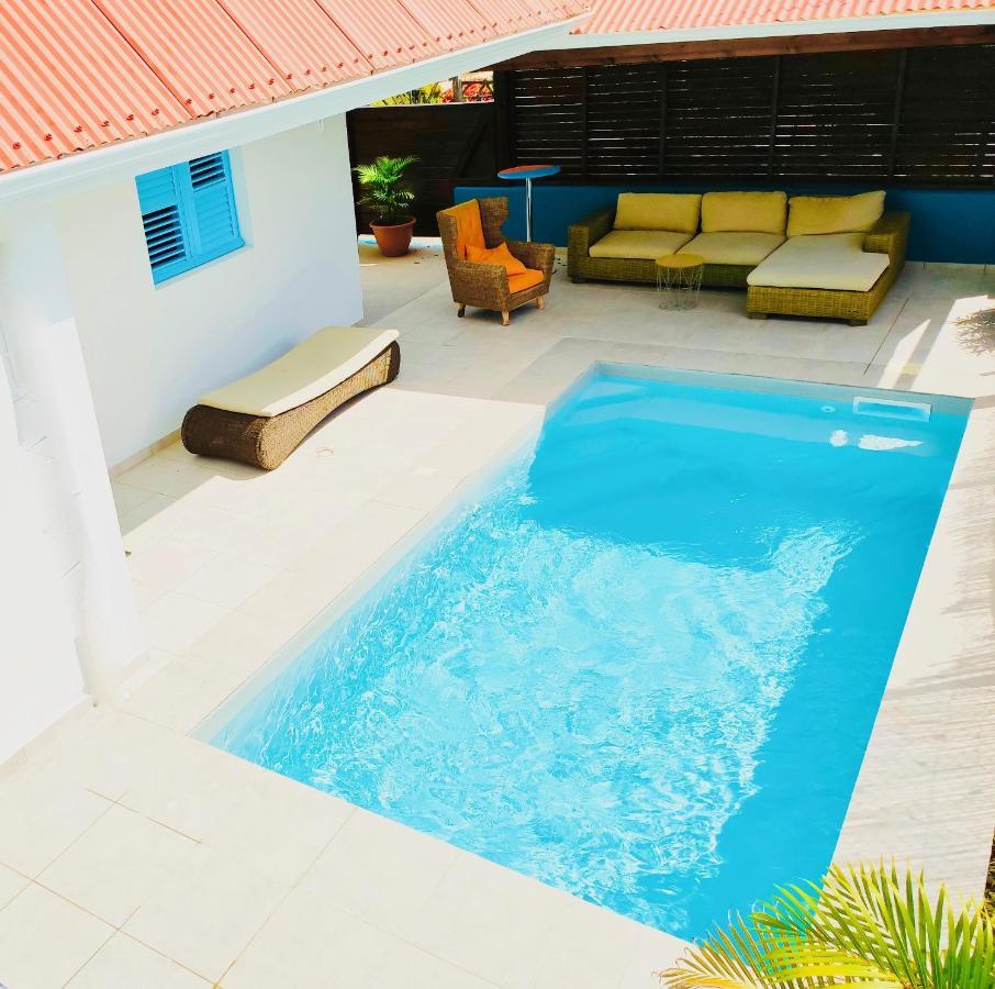 Location Maison Bleue Avec Piscine Privative Au Carbet Martinique Le Carbet Exterior photo