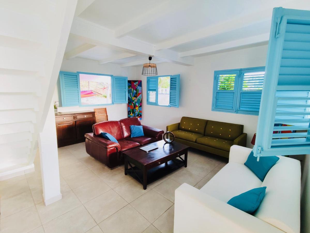 Location Maison Bleue Avec Piscine Privative Au Carbet Martinique Le Carbet Exterior photo